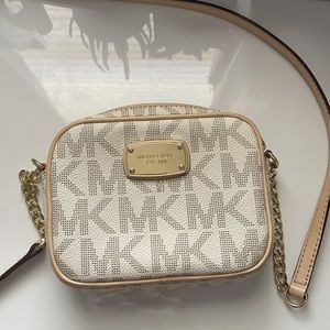 Micheal Kors signature crossbody